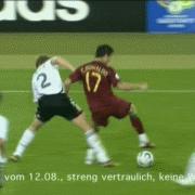 c罗是不是最搞笑的足球巨星,c罗足球场上搞笑瞬间