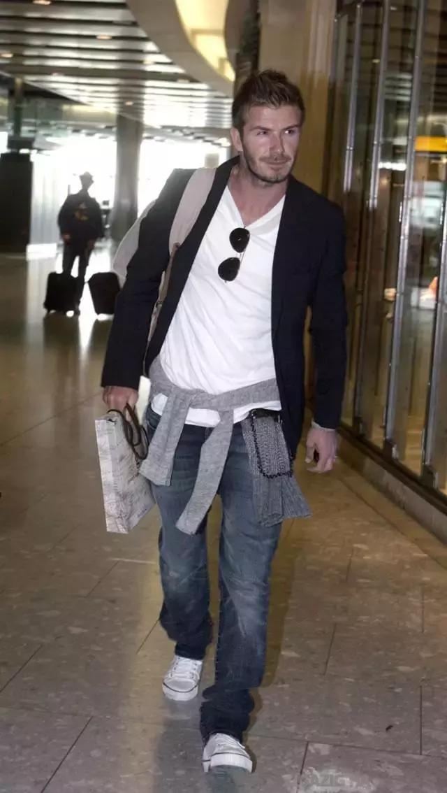 杨幂同款小白鞋阿迪达斯,杨幂小布鞋