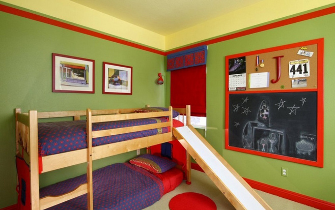 婆婆疼孙子，花8000块买了这张儿童床，没想到反害了孙子！