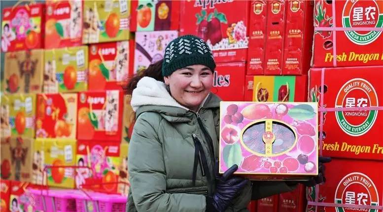 买水果就到合力超市里,买水果就到国民水果