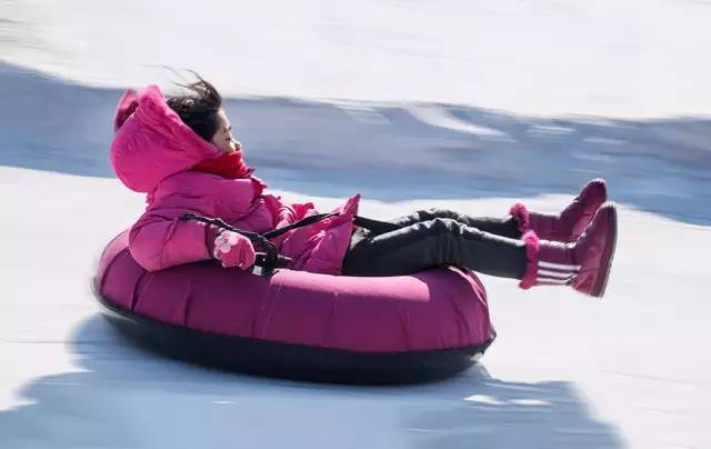 哈尔滨冬天免费玩雪的地方,哈尔滨冰雪旅游春节