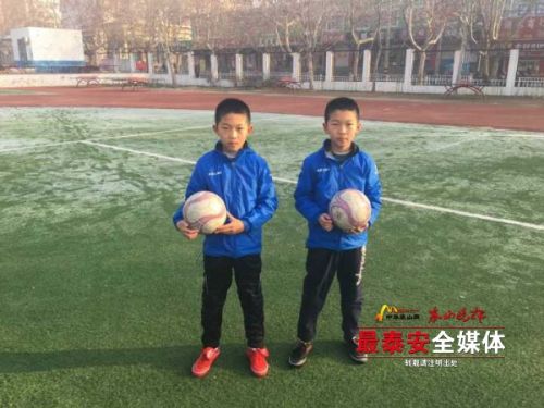 校园足球训练营活动,2024校园足球训练营