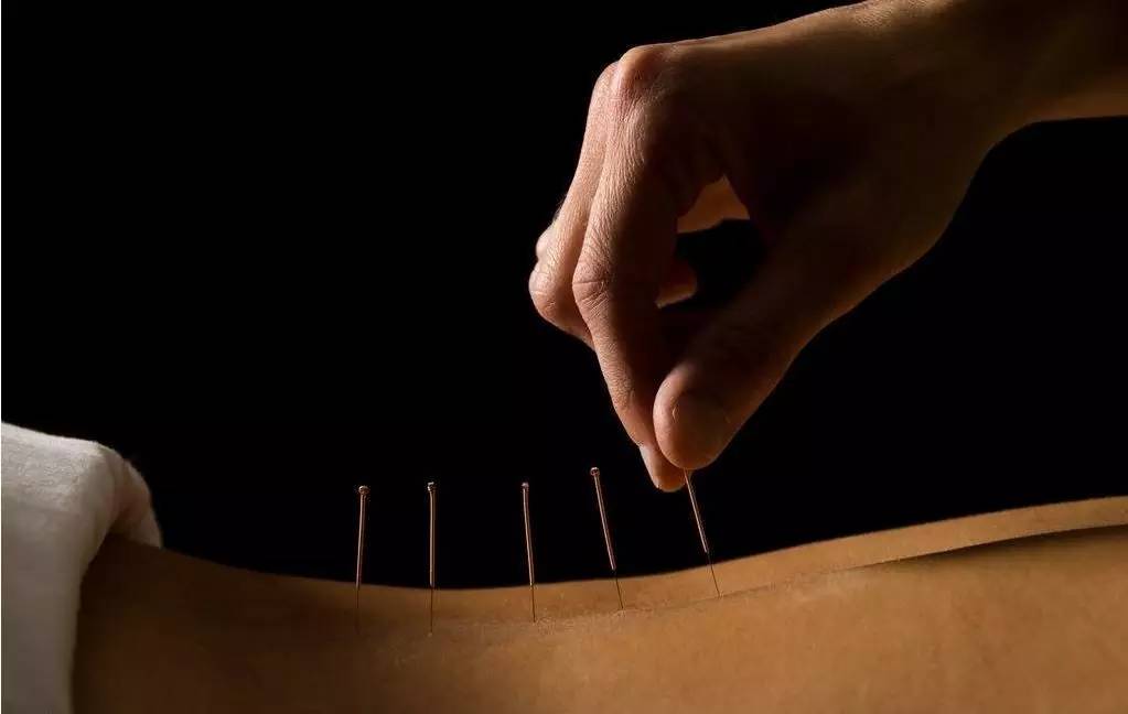 现代名人勤奋学习的故事,那些学习最刻苦的人