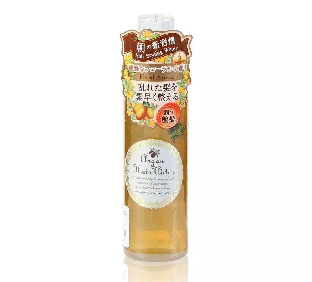 U天使热议丨健身包里装这些，跳完操直接去约会