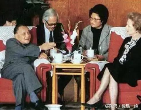 翘二郎腿如何整治,翘二郎腿怎么矫正