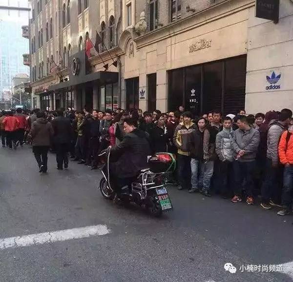 鞋头不能说的秘密！盘点2016年炒价崩盘的7双球鞋