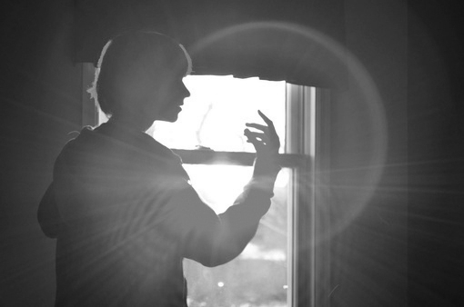 原创｜《梦里花落知多少》她说她爱他，那年青梅伴竹马