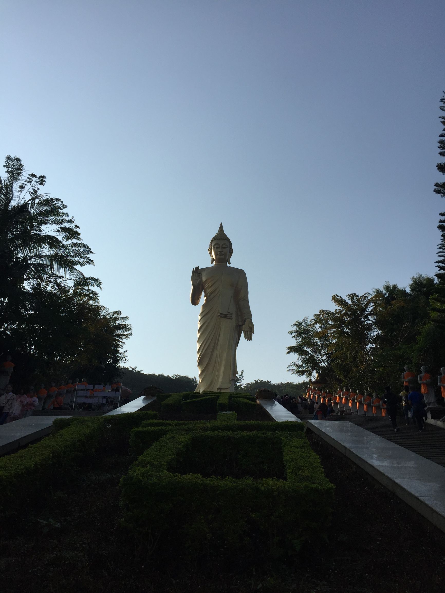 西双版纳体验版纳民族风情,西南边陲明珠