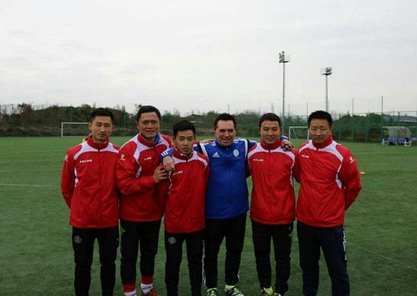 汤姆拜尔简介,汤姆拜尔1v1