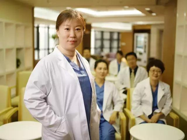 他说他快死了,我的眼泪唰掉下来,急诊科超人于莺眼中的生命四季