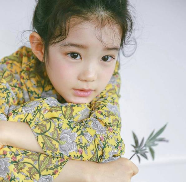 刘仁娜同款墨镜女夏高级感,韩国女明星刘仁娜冬天穿搭