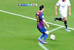 足球场上最羞辱人的过人动作,绿茵场上最难的几个射门方式