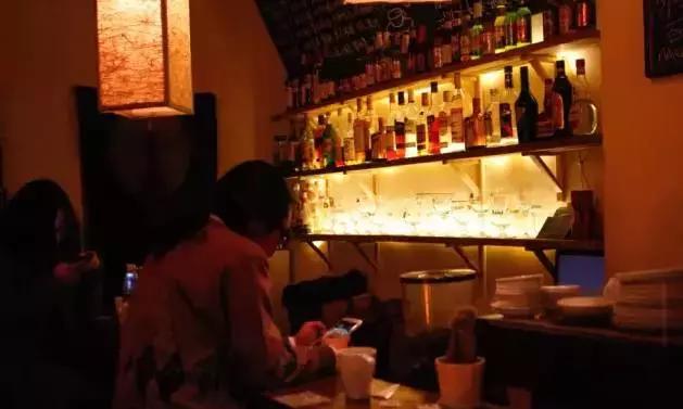 成都地下民谣小酒馆,除了赵雷以外的民谣歌手