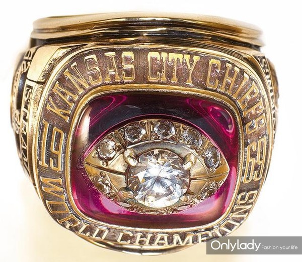 超级碗布雷迪全部戒指,超级碗冠军戒指和nba戒指