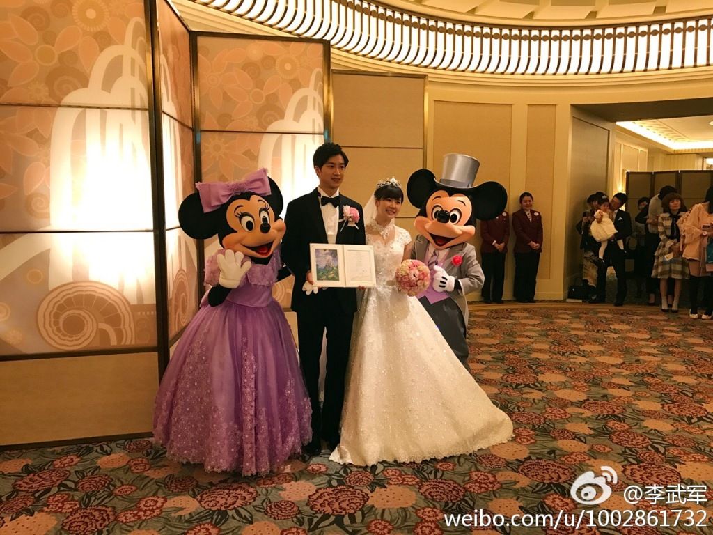 乒乓球运动员王楠与丈夫,王楠与亿万巨富老公度假