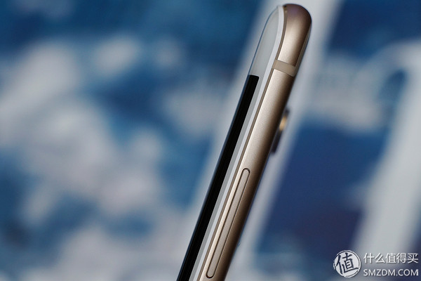 vivoxplay6内外屏是一体的吗,vivoxplay6曲面屏参数