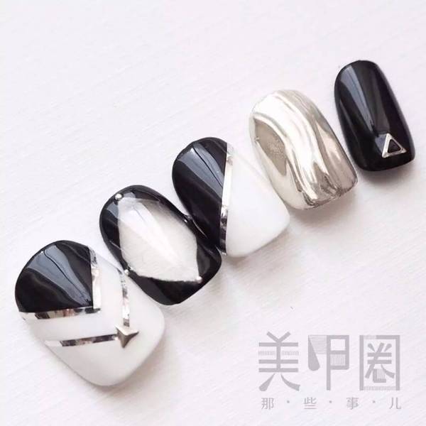 这个情人节，不做男朋友的乖乖女，只做自己的酷girl！