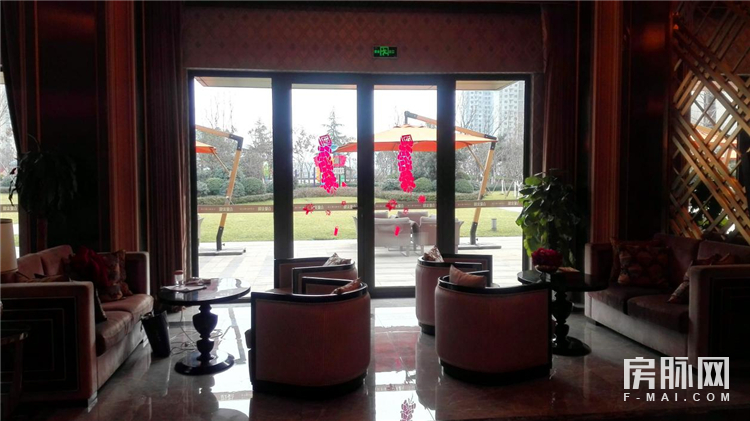 左边万科城,右边智慧城,合能公馆在长安一点也不偏!