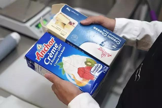 我们喝了100杯奶茶，胖了8斤，写了这篇杭州最全奶盖茶攻略