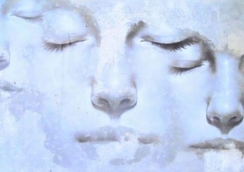 最臭名昭著的三次*脑洗**事件——心理学解密