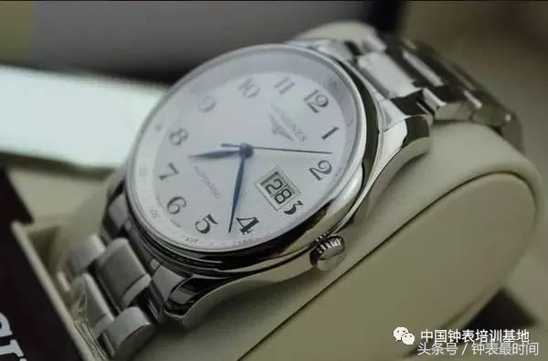 怎么甄别真假表,假表和真表专业人士能看出来吗