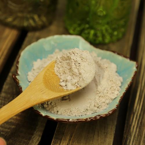 怎样在家自制健康美白祛皱的面膜,自制保湿面膜蜂蜜和什么搭配最好