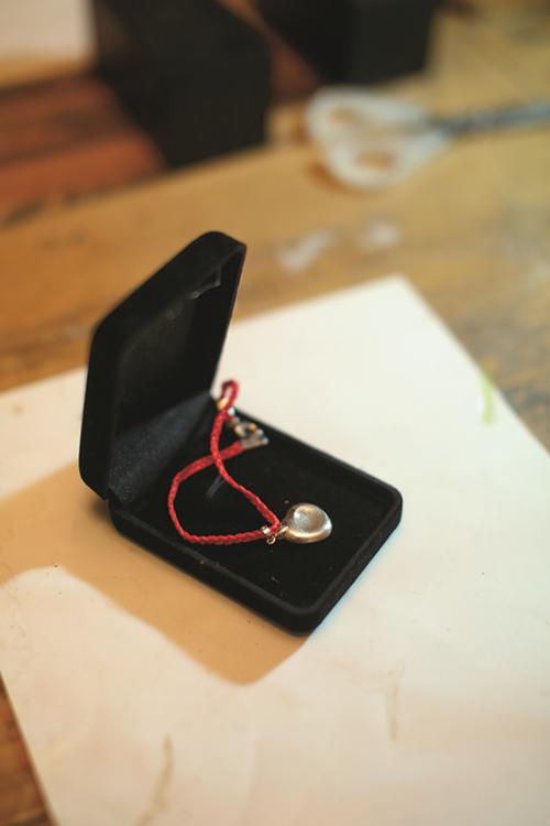 好运红绳手链编法,新年红绳手链