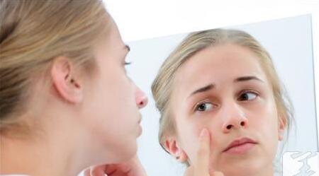 祛除痘印痘坑最好的方法,天然维生素e祛除痘印有效果吗