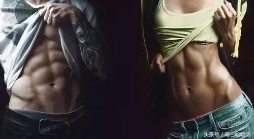 4个动作练出漂亮腹肌马甲线,女士健身练腹肌马甲线人鱼线