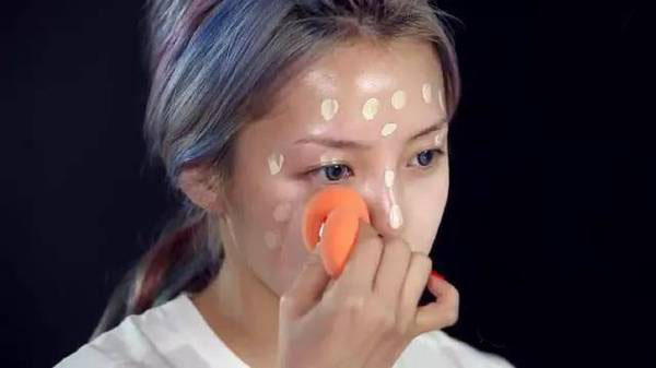 到底该怎么正确上底妆,为什么底妆总是很丑