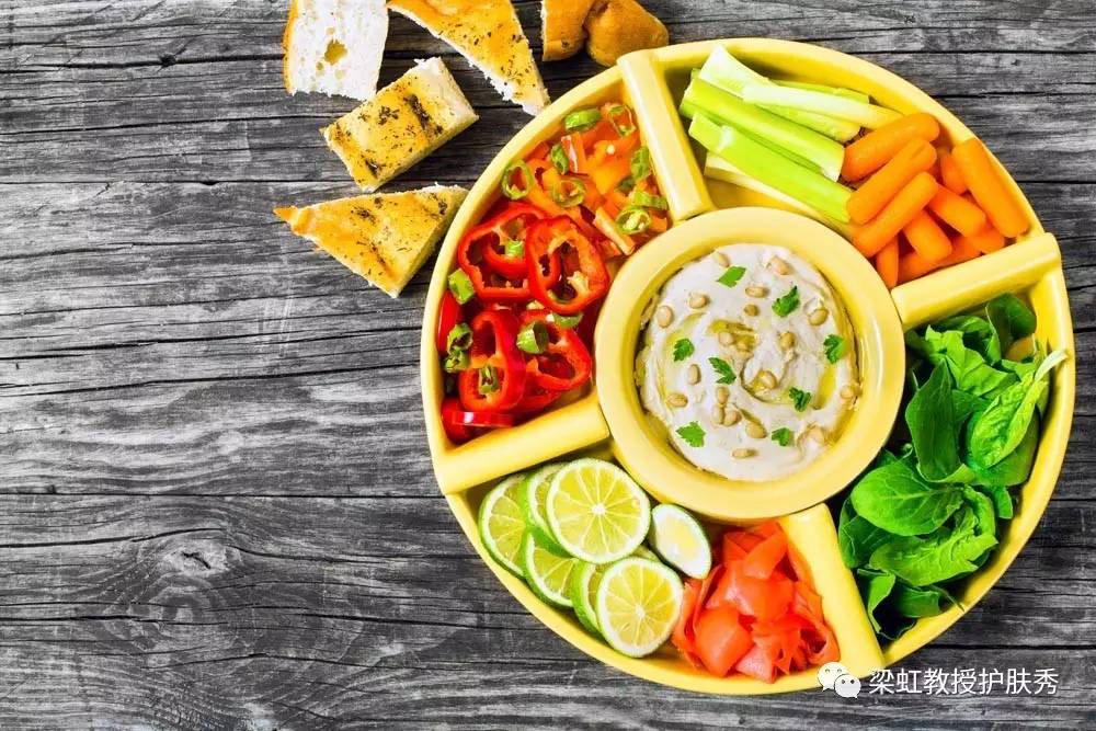 简单又好看的雀斑妆,雀斑妆需要很大胆的尝试