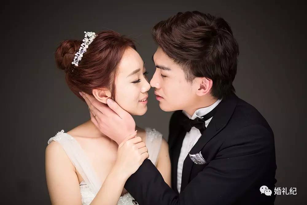 拍婚纱照选旅拍店好还是工作室好,拍婚纱照是找影楼还是找工作室