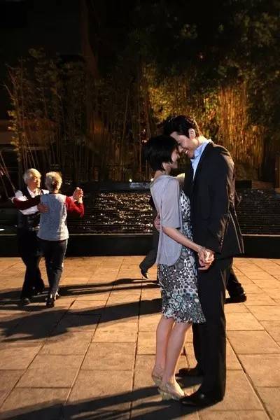 高圆圆郑雨盛甜蜜镜头,高圆圆和韩国明星郑雨盛