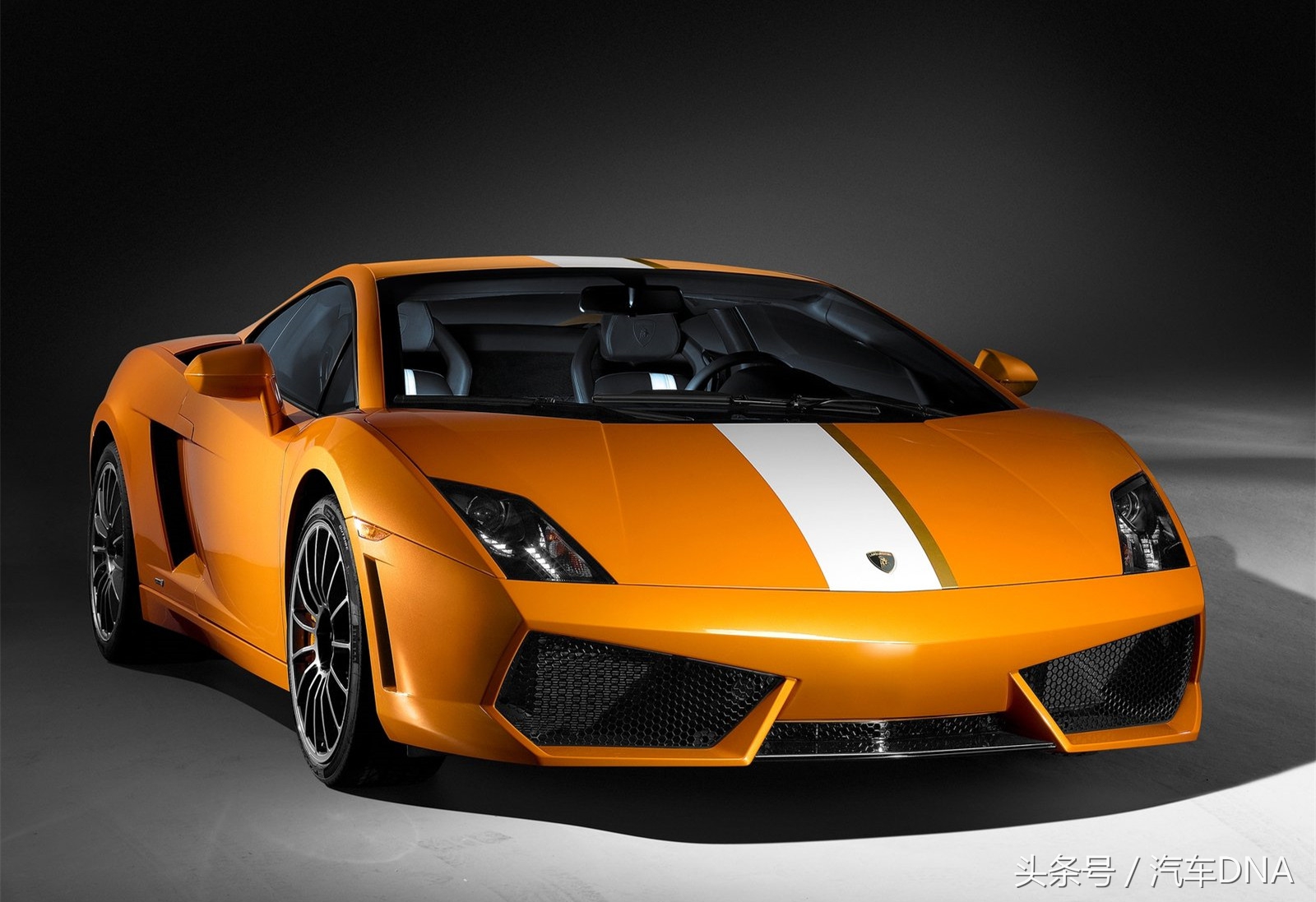 三生三世十里桃花中白浅穿越到现代应该开什么车