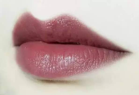 唇釉豆沙色排行榜10强,桃红色豆沙色显白唇膏唇釉