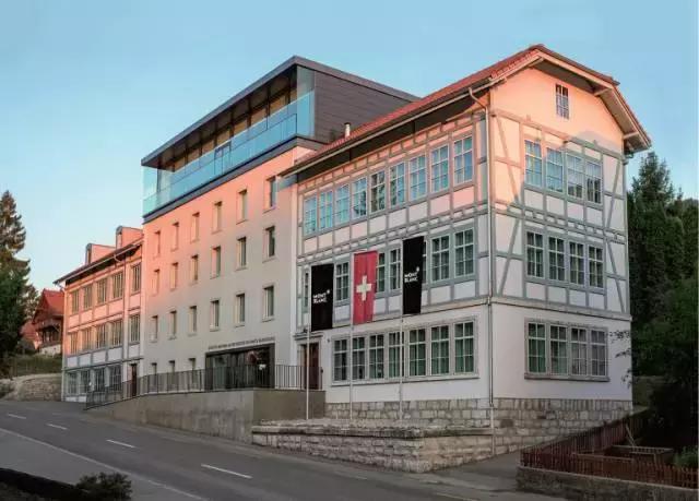 万宝龙144值不值得买,万宝龙耳机值不值得入手