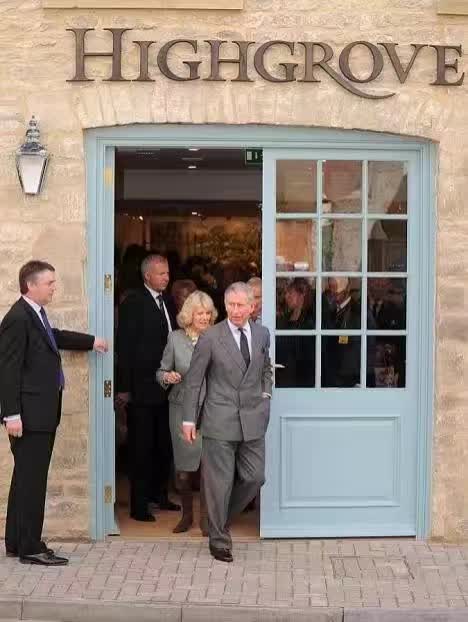 待位64年的王子，花30年将450万㎡荒地打造成世界最美庄园