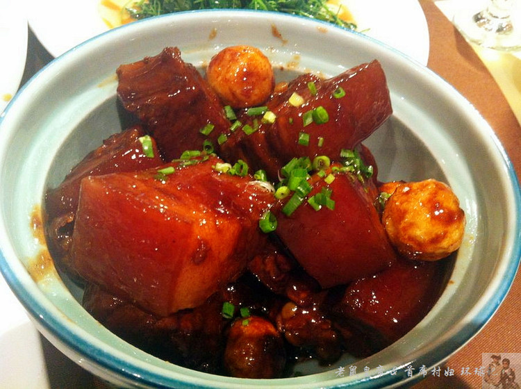 国庆节吃“火焰煎牛排”，顶呱呱的上海招牌菜，好吃还喜庆