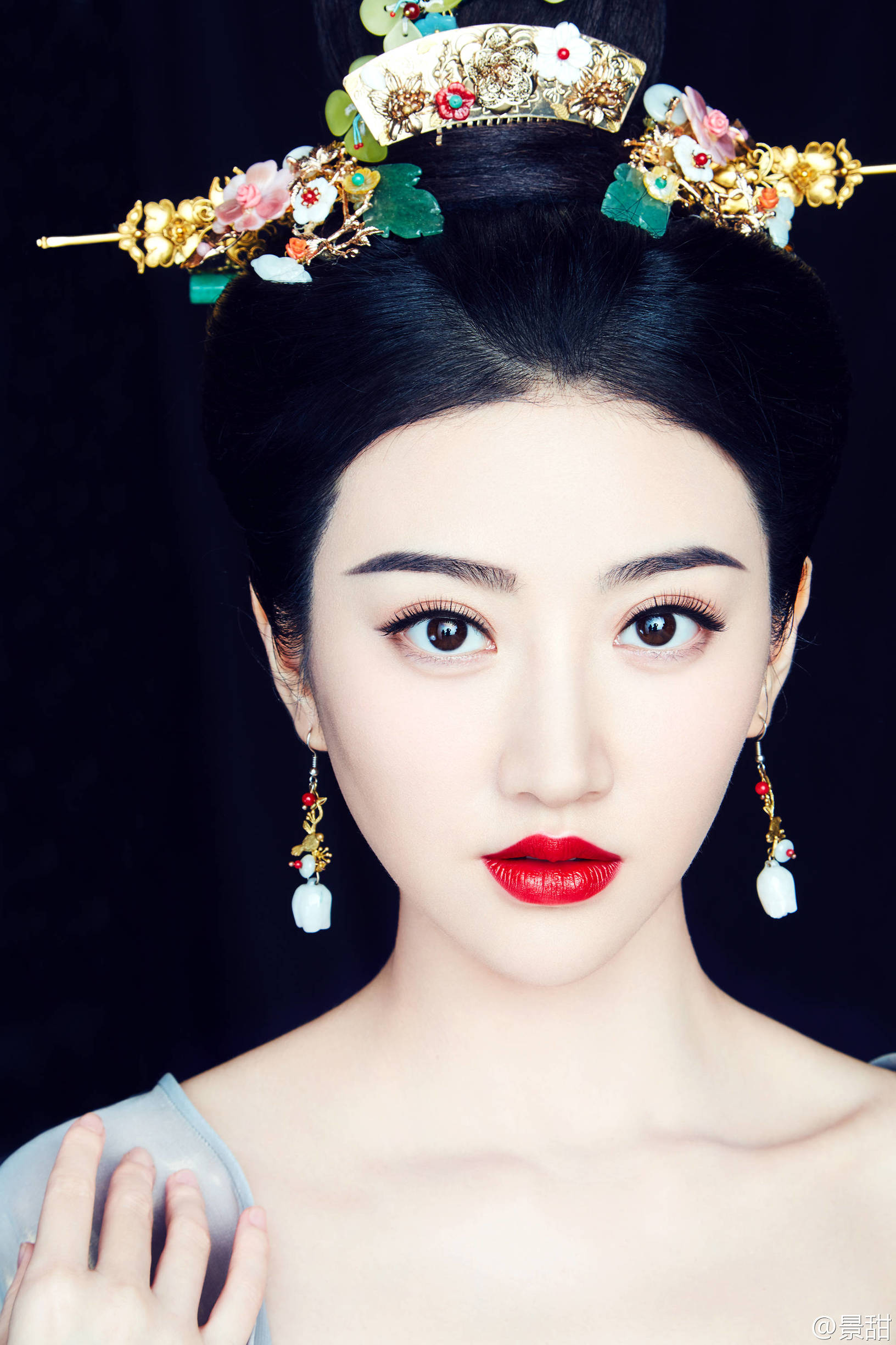 景甜在大唐荣耀里用的唇膏,景甜大唐荣耀古装绝美红装