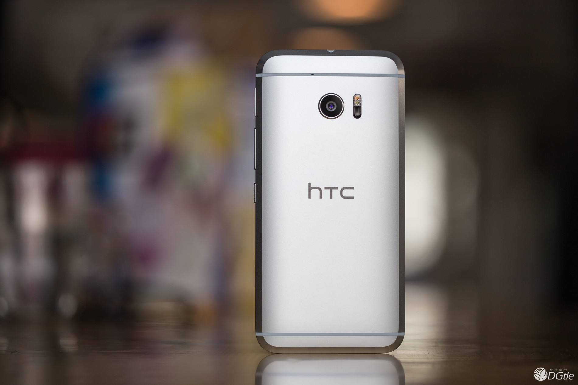 买手机买准新机好还是全新机,手机是玻璃机身好还是陶瓷机身好