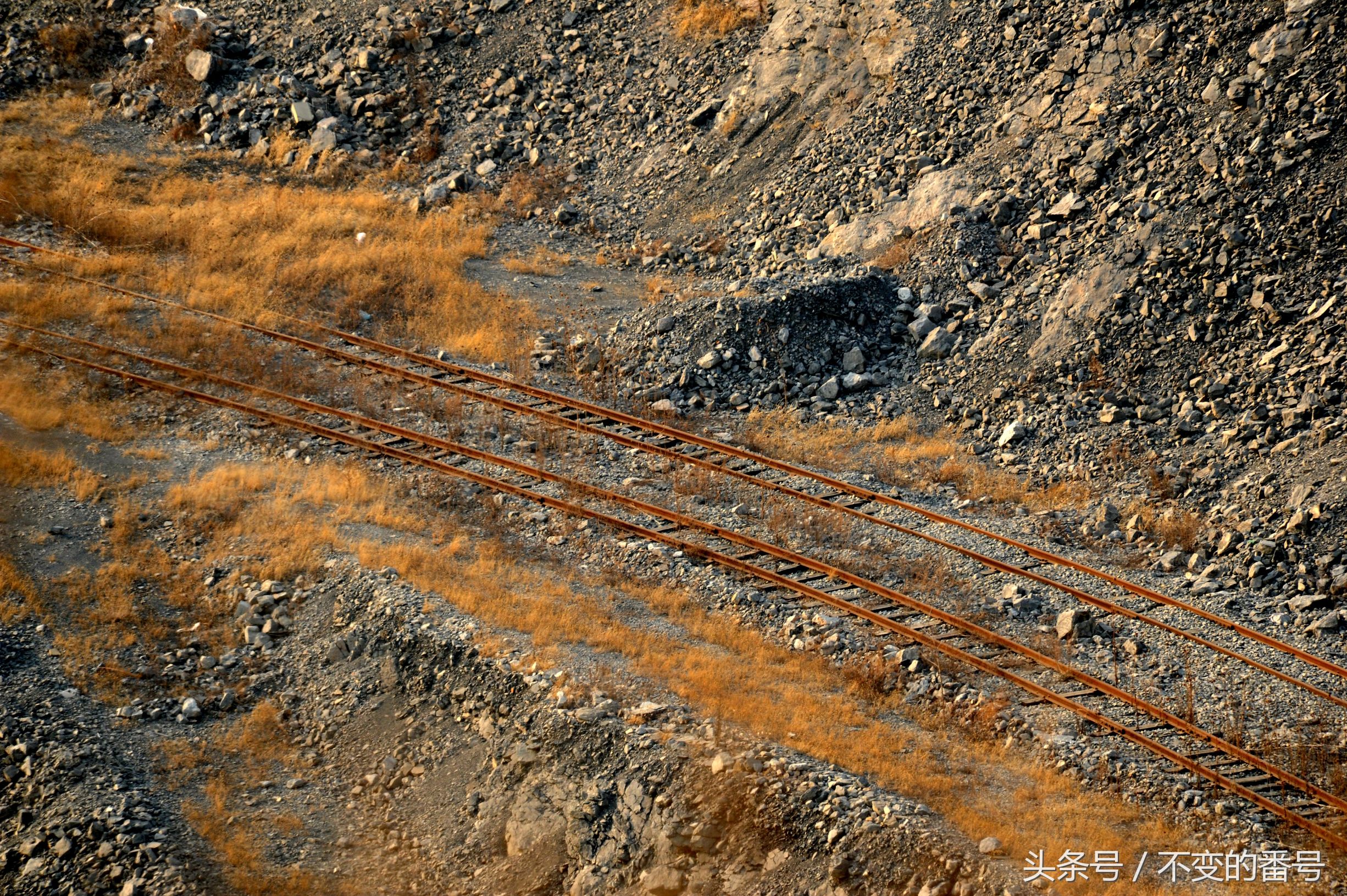 万达大连石灰石矿规划,大连石灰石矿大坑最新规划