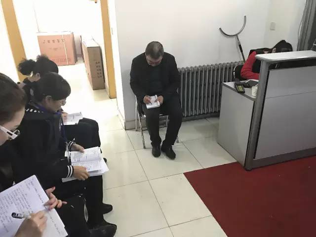 学习贯彻“学转促”会议精神把“访惠聚”工作落到实处