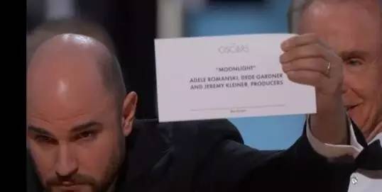 你以为这届奥斯卡就是史上最尴尬的了？太天真！