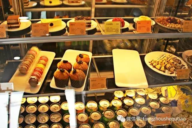 喝着咖啡、玩着手机候诊的潞河医院,您还认识嘛?