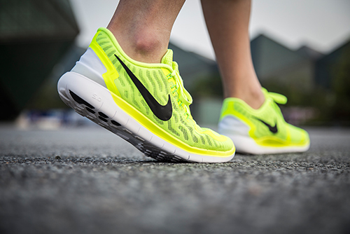 有了这些装备，让你秒变健身达人！