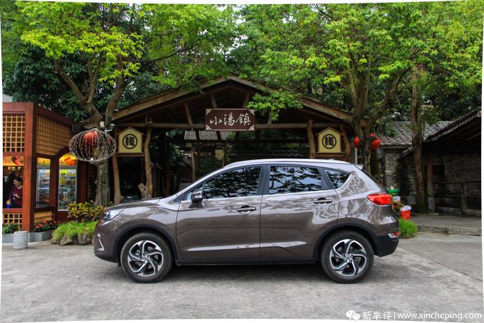 沉浸式体验东风风神ax5,东风风神ax5操作指南