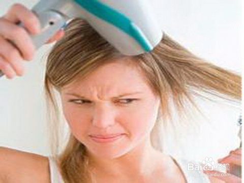 年轻人脱发的原因有什么食疗办法,年轻人脱发有白头发是什么原因