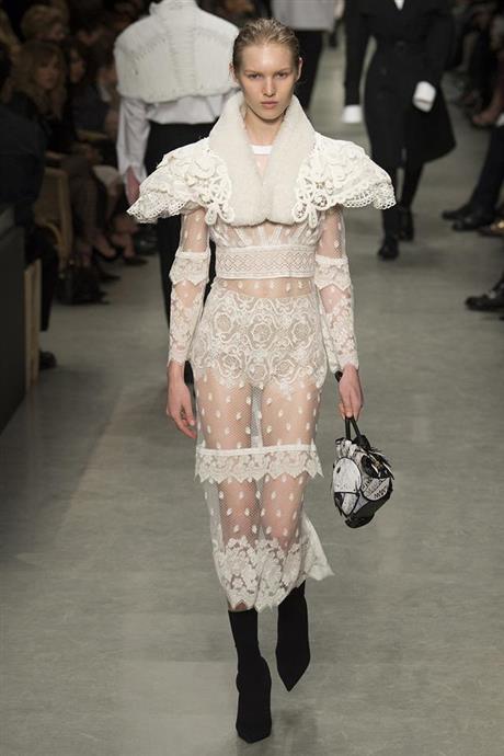 burberry2017春夏时装周,burberry时装周视频