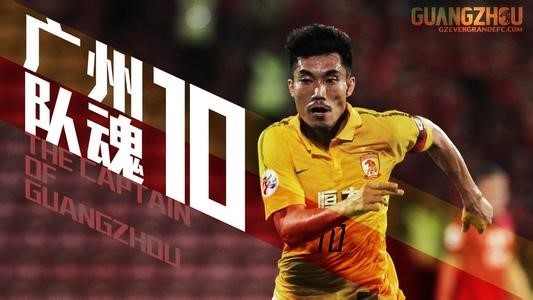 接班人都快退役了，他还在踢！