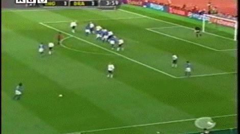 你还记得02年日韩世界杯巴西3R的三“枪拍案惊奇”吗?